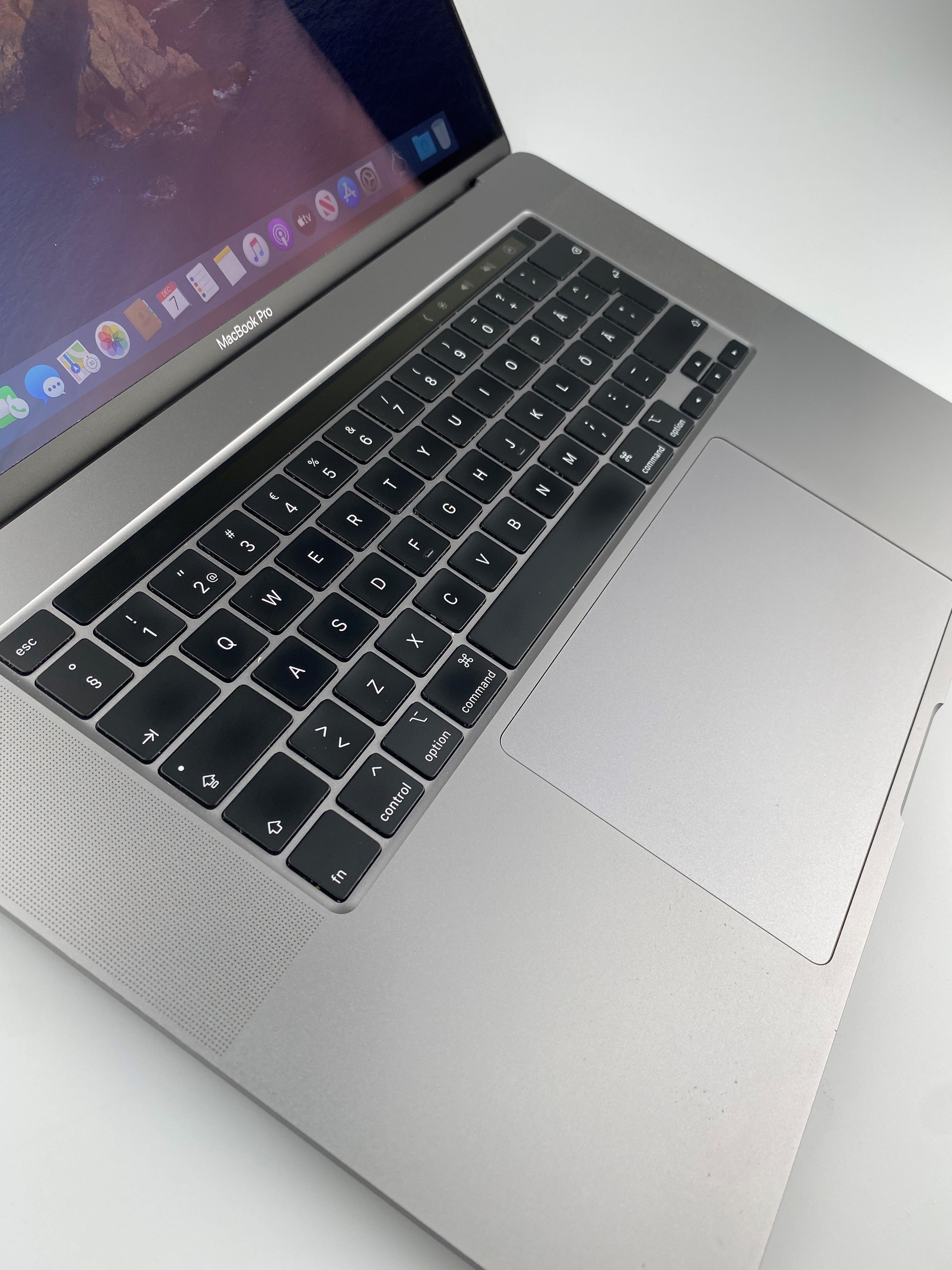 MacBook Pro 16" Touch Bar i9 2.4GHz 32GB 512GB SSD 2019