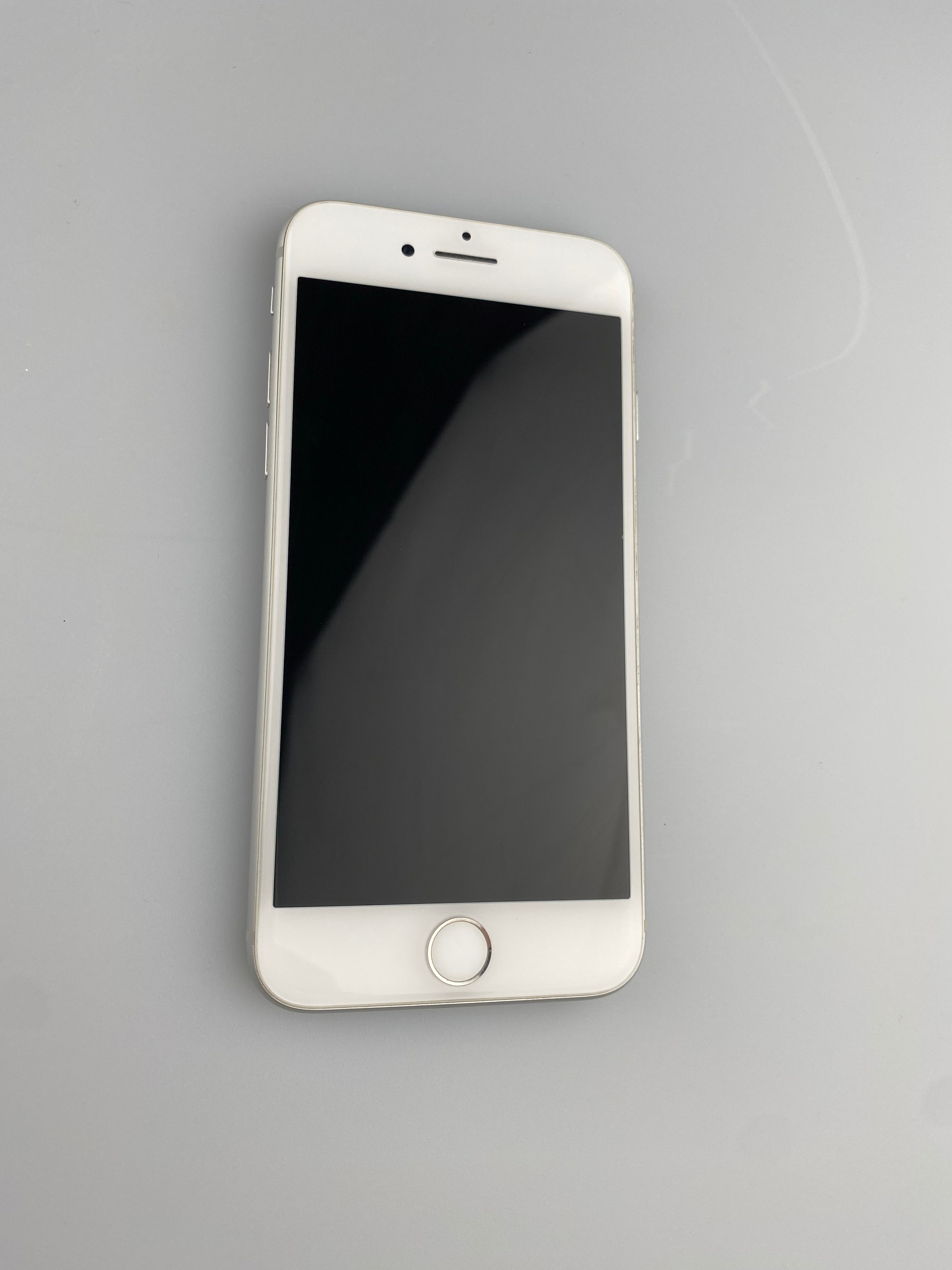 iPhone 8 64GB Silver 2017