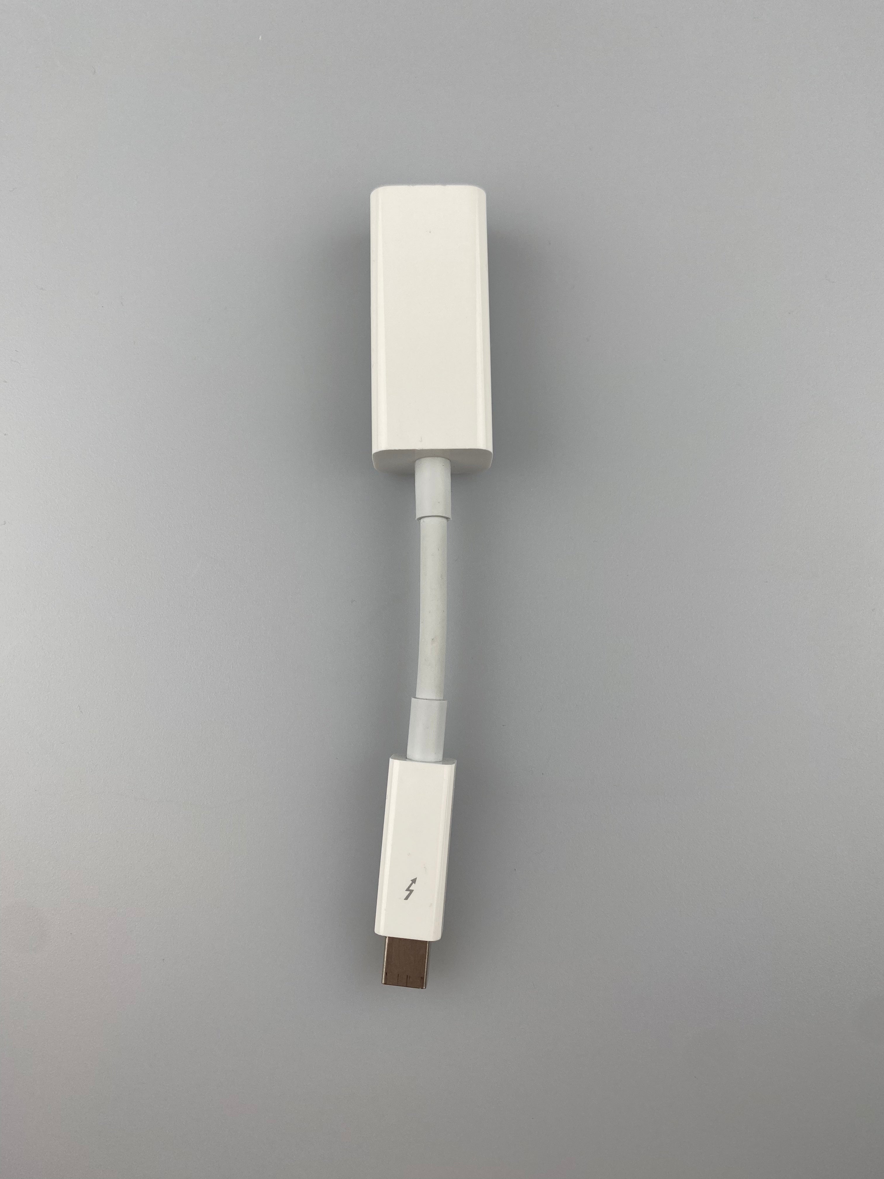 Apple A1433 EMC 2590 Thunderbolt till Gigabit ethernet adapter, vit